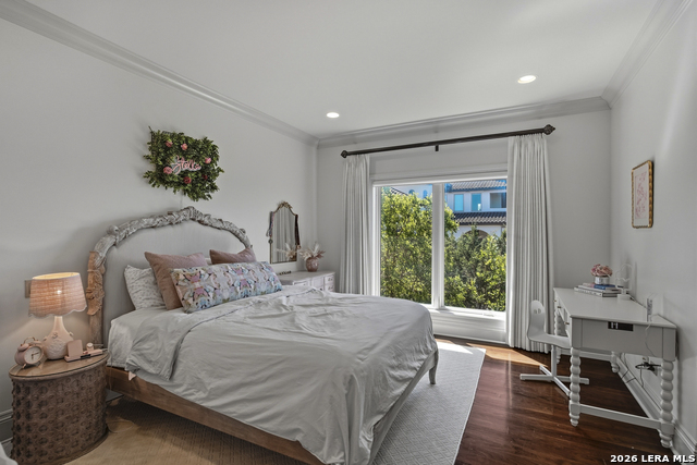 Image 46 of 90 For 52 Oakland Hills