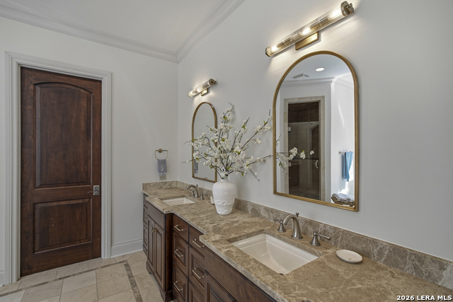 Image 50 of 90 For 52 Oakland Hills