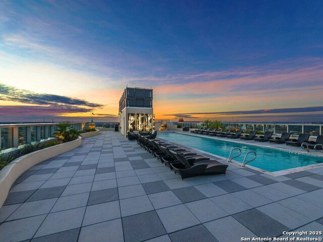 Image 27 of 39 For 610 Market St E 2816