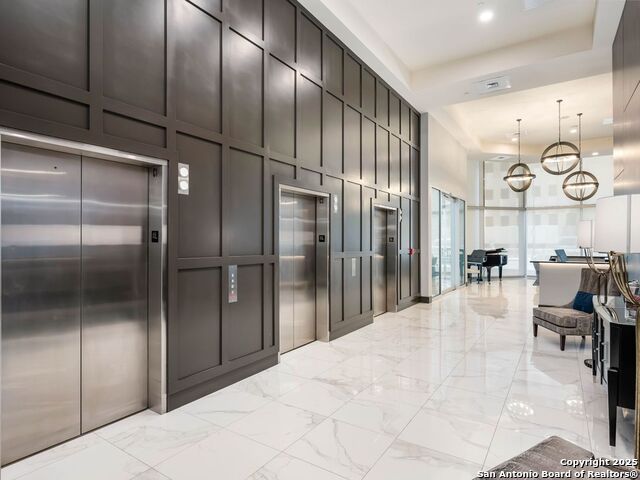 Image 31 of 39 For 610 Market St E 2816