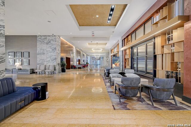 Image 35 of 39 For 610 Market St E 2816