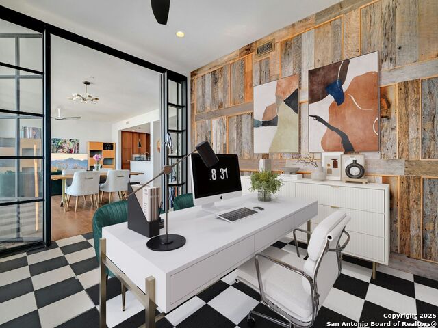 Image 8 of 39 For 610 Market St E 2816