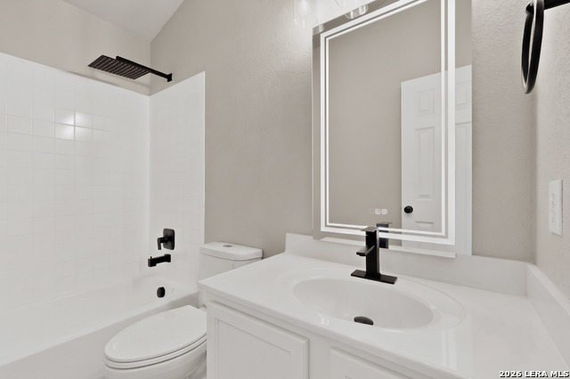 Image 32 of 38 For 11002 Funny Cide