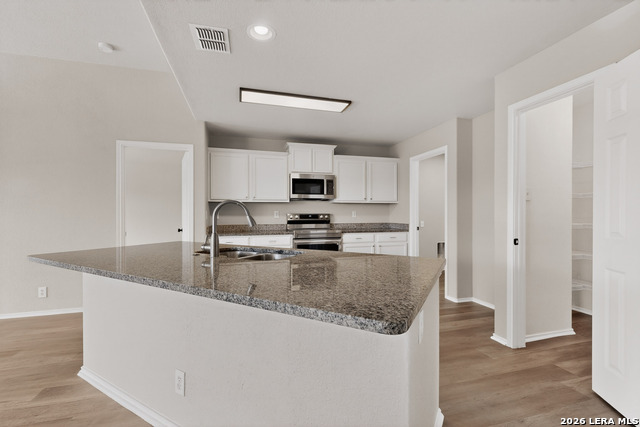 Image 8 of 38 For 11002 Funny Cide