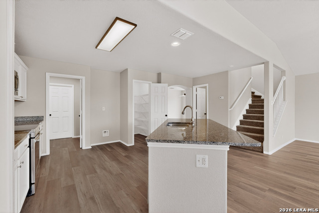 Image 9 of 38 For 11002 Funny Cide