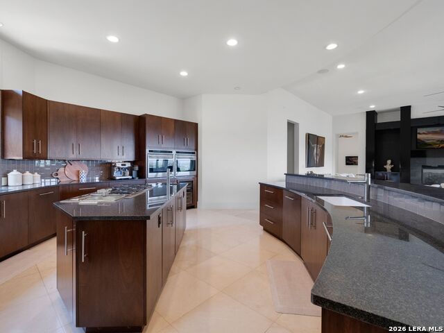 Image 14 of 54 For 11 Davenport Ln