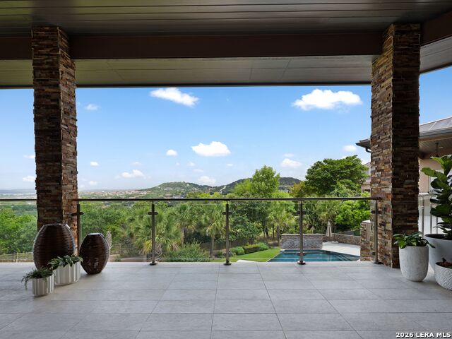 Image 34 of 54 For 11 Davenport Ln
