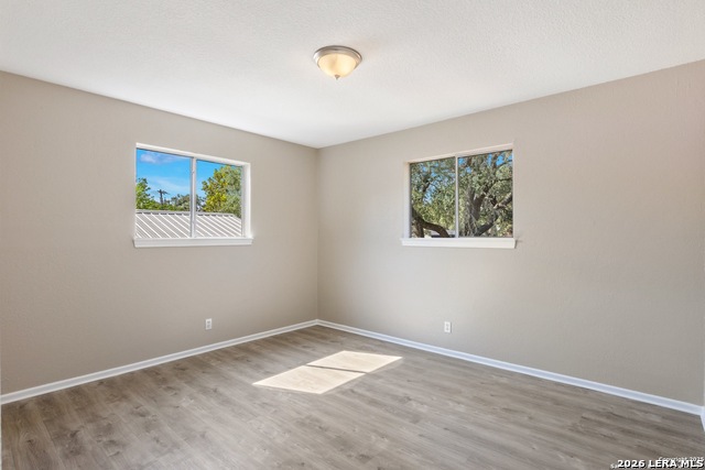 Image 14 of 32 For 178 Mary Ann Dr