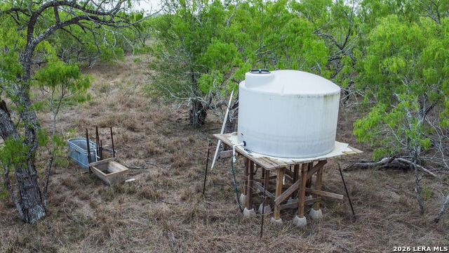 Listing photo id 8 for 247 Western Ln