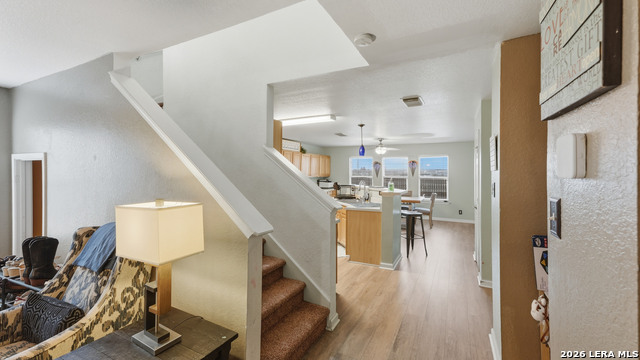 Image 3 of 31 For 3956 Cherokee