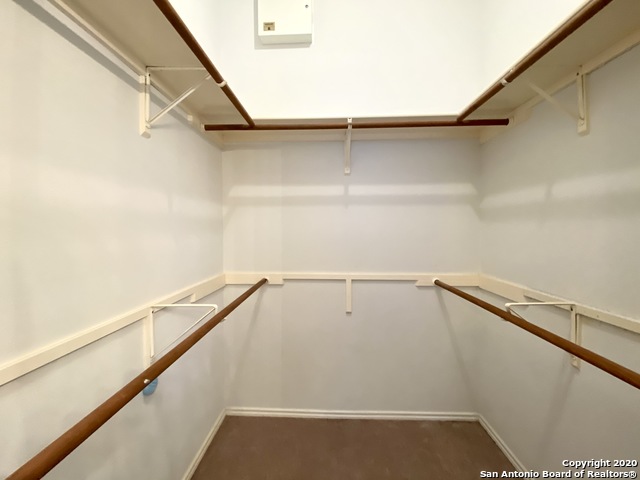 Image 18 of 31 For 6635 Shady Bend Dr