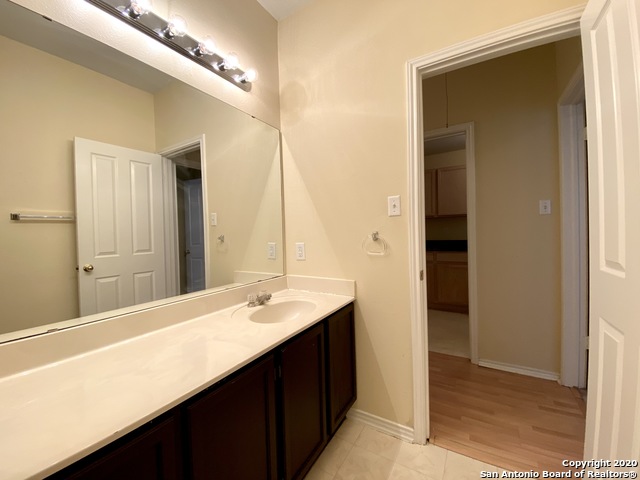 Image 28 of 31 For 6635 Shady Bend Dr