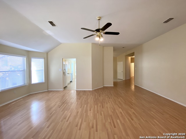 Image 6 of 31 For 6635 Shady Bend Dr