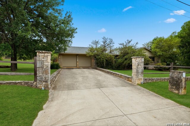 Details for 414 Schryver St, Boerne, TX 78006