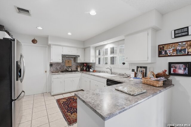 Image 8 of 24 For 414 Schryver St