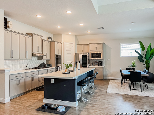 Image 11 of 39 For 24914 Resort Pkwy