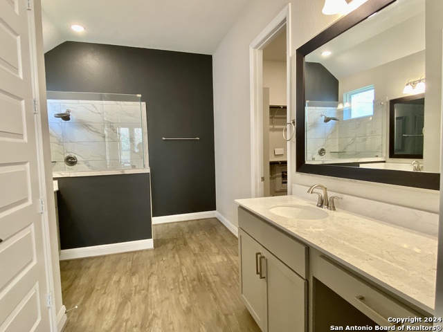 Image 15 of 39 For 24914 Resort Pkwy