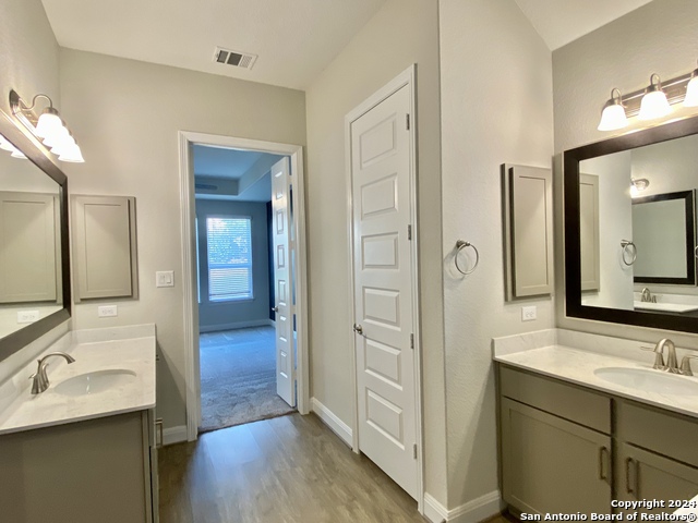 Image 16 of 39 For 24914 Resort Pkwy