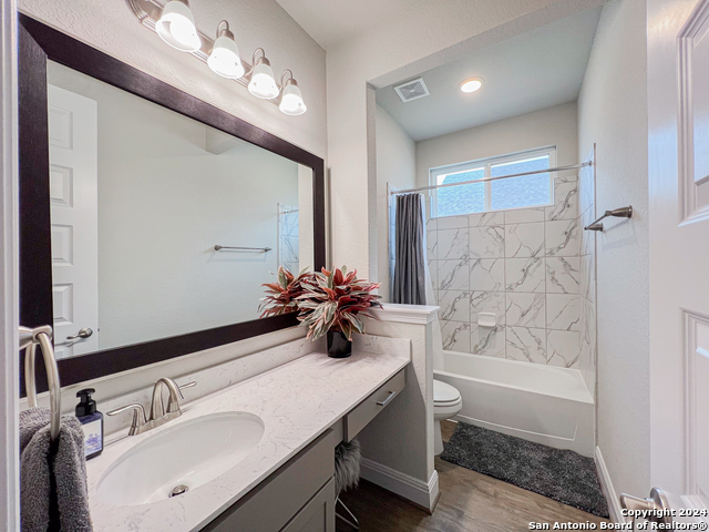 Image 20 of 39 For 24914 Resort Pkwy