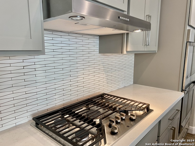 Image 32 of 39 For 24914 Resort Pkwy