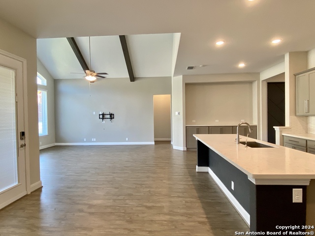 Image 4 of 39 For 24914 Resort Pkwy