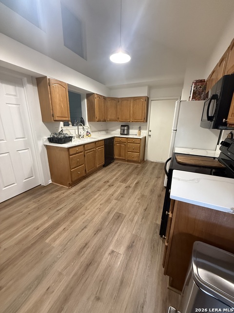 Image 10 of 23 For 7708 Brunning