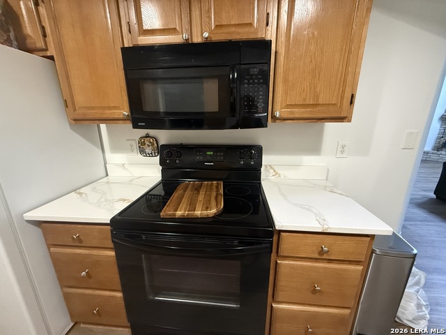 Image 12 of 23 For 7708 Brunning