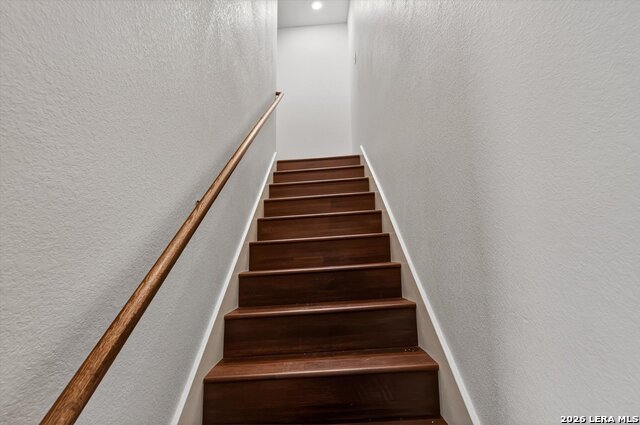 Image 10 of 22 For 3819 Leighton Hbr