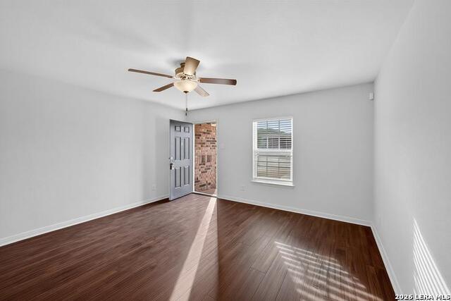 Image 4 of 22 For 3819 Leighton Hbr