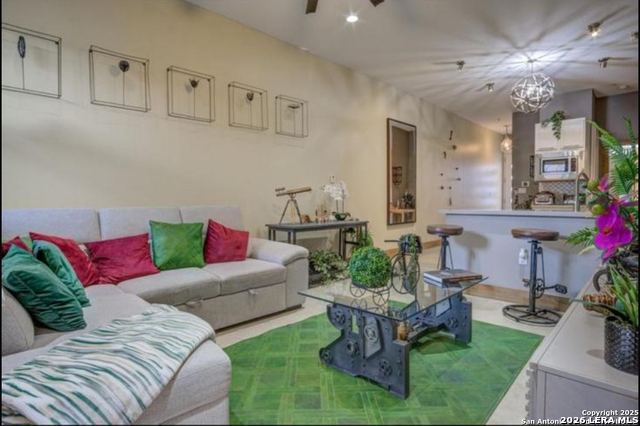 Image 5 of 15 For 1542 Alamo N Unit 203