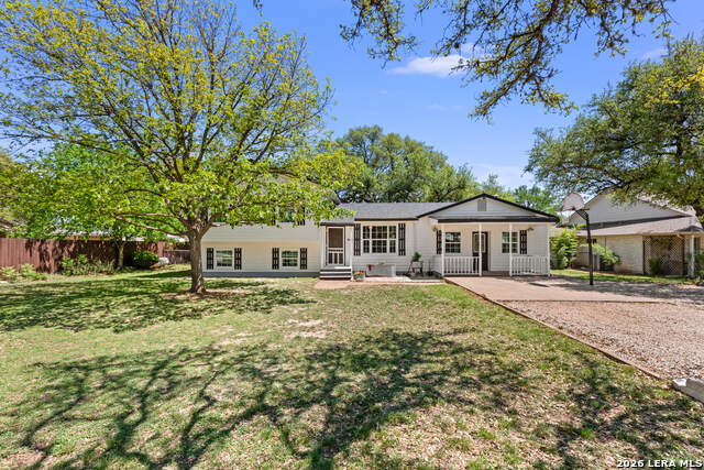 Details for 904 Country Rd, Blanco, TX 78606