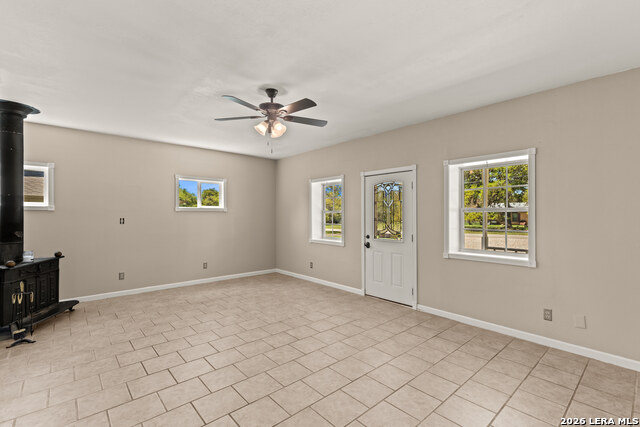 Image 10 of 43 For 904 Country Rd