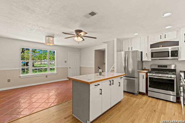 Image 15 of 43 For 904 Country Rd