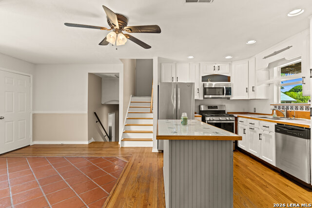 Image 20 of 43 For 904 Country Rd