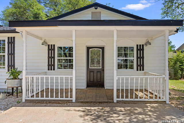 Image 7 of 43 For 904 Country Rd