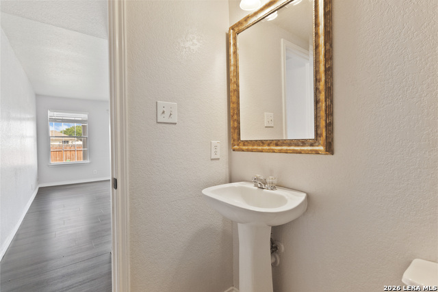 Image 14 of 26 For 6930 Pecan Fall