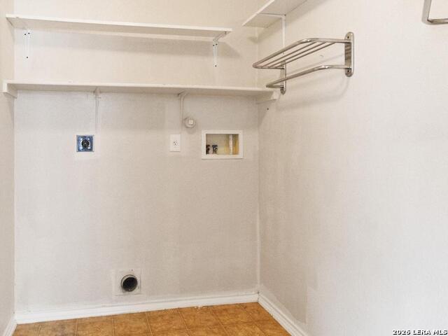 Image 15 of 26 For 6930 Pecan Fall