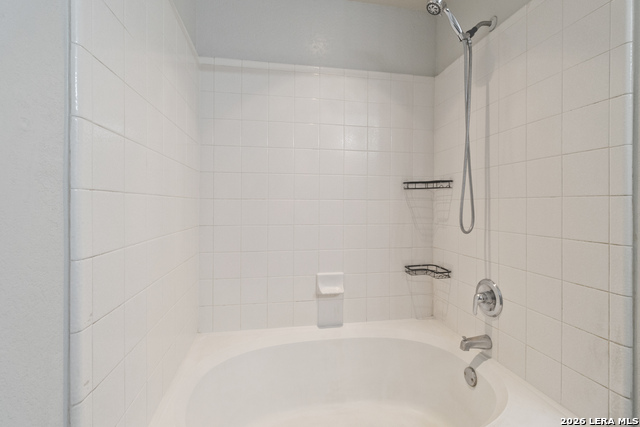 Image 18 of 26 For 6930 Pecan Fall