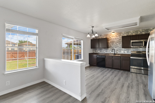 Image 9 of 26 For 6930 Pecan Fall