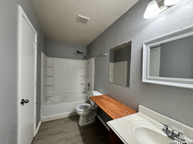 Image 12 of 20 For 6714 Loma Vino