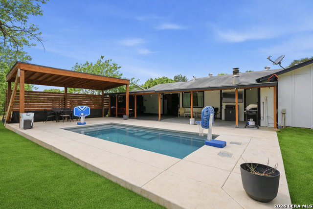 Details for 7830 Village Oak Dr, Live Oak, TX 78233