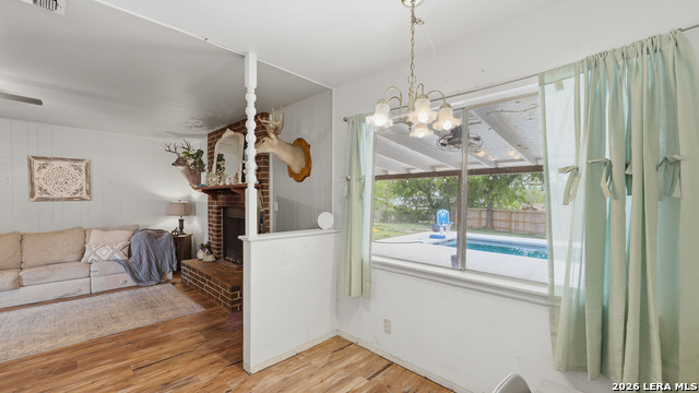 Image 19 of 39 For 7830 Village Oak Dr