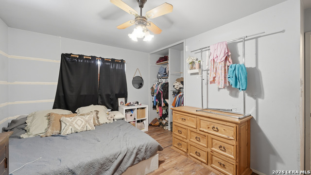 Image 32 of 39 For 7830 Village Oak Dr