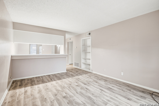 Image 4 of 22 For 9915 Powhatan  J3