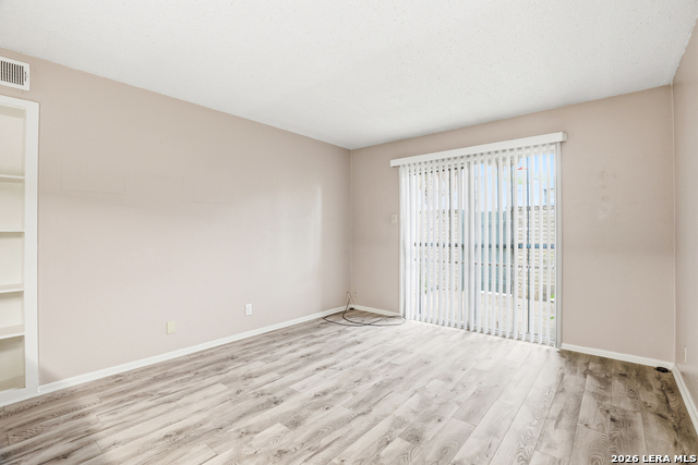 Image 8 of 22 For 9915 Powhatan  J3