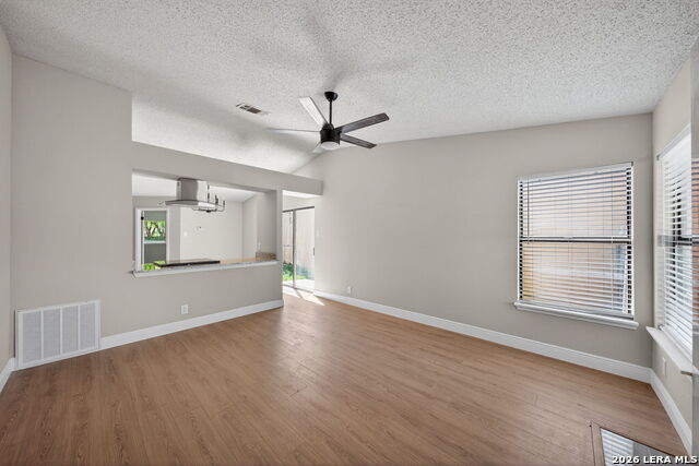 Image 6 of 27 For 9434 Valley Rock