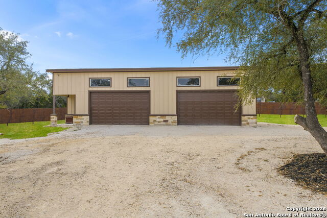 Image 29 of 35 For 31185 Windmill