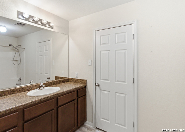 Image 17 of 27 For 6230 Lake Victoria St