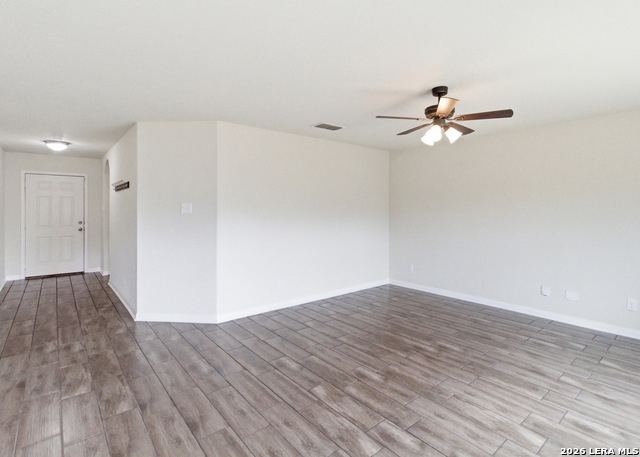 Image 5 of 27 For 6230 Lake Victoria St