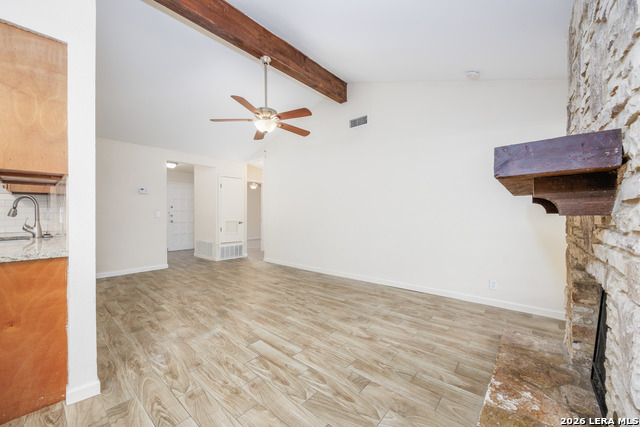 Listing photo id 8 for 602 Sawtooth Dr